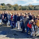 Foto di gruppo con gli studenti che hanno partecipato alla visita alle cantine di Guadix